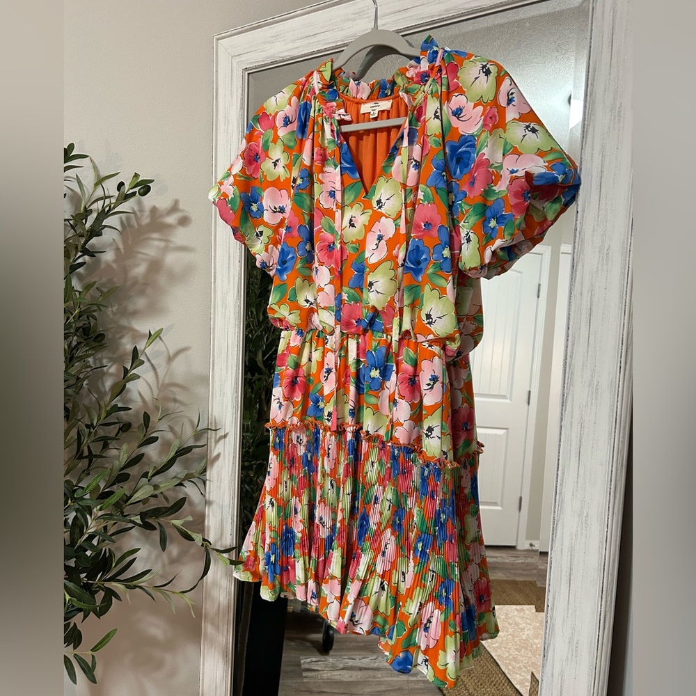 Floral colorful dress!🧡🌈